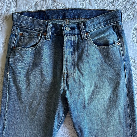 Levi's - 501 Original Fit Jeans - Meet Me at The Greek - Medium Wash - Picture 4 of 12
